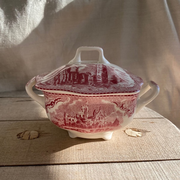 Old Britain Castles Sugar Bowl w/ Lid