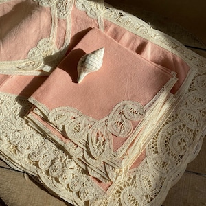 Vintage Pink Linen & Brussels Lace Placemat Set image 1