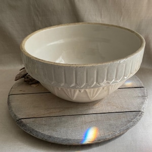 Vintage 10&quot; Stoneware Mixing Bowl