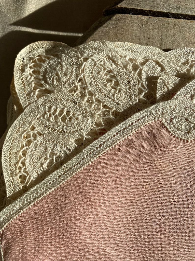 Vintage Pink Linen & Brussels Lace Placemat Set image 4