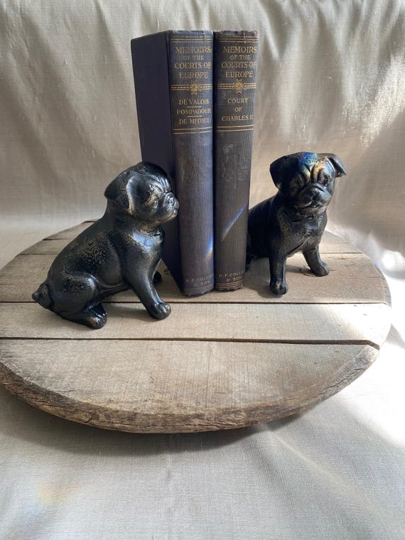 鋳鉄製パグ犬型ブックエンド（2個セット） - Etsy 日本