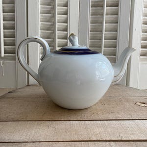 Hutschenreuther &quot; Maria Theresia&quot; Teapot