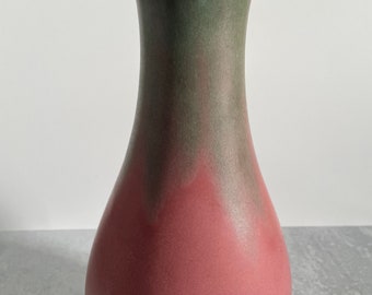 Muncie Pottery #122 Vase