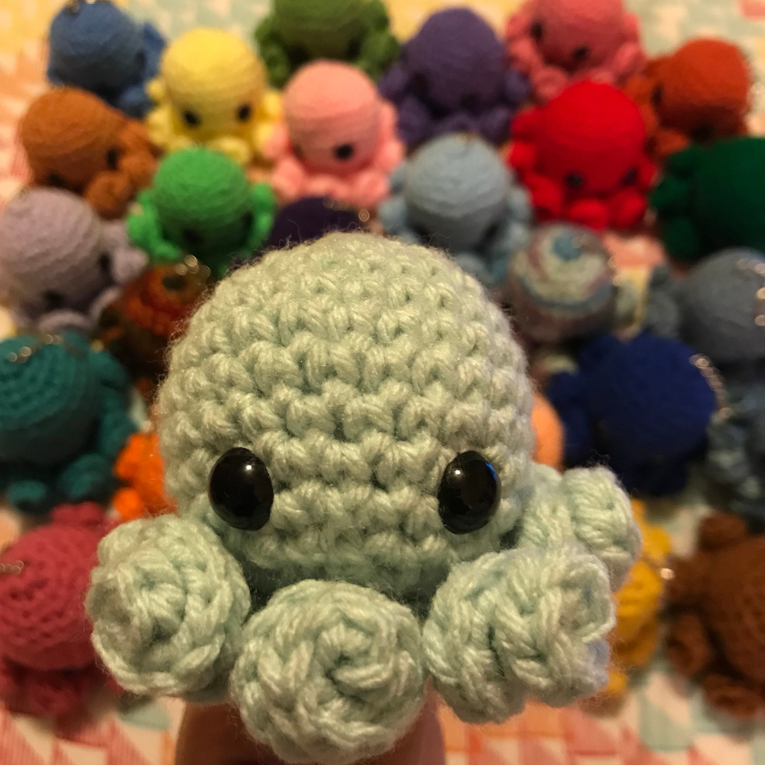 octopus amigurumi crochet keychain