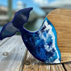 Whale Shaped Teak and Resin Cheese/Cutting Board FS111 image 2