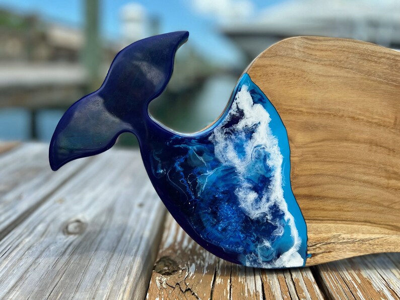 Whale Shaped Teak and Resin Cheese/Cutting Board FS111 image 2