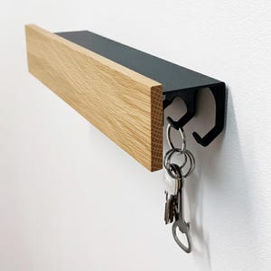 Portachiavi da Parete Legno Rovere - Mensola Svuotatasche Ingresso - Ganci Nascosti - Design Moderno - Arredo Casa Minimal