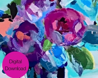 Könnte beinhalten: Abstrakte Blumenmalerei mit kräftigen Pinselstrichen, die lila, rosa und blaue Blumen zeigt. Das Kunstwerk ist vor einem helltürkisen Hintergrund platziert. Digitaler Download verfügbar. Signiert von Leigh Bradford.