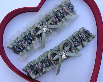 Liga de boda de camuflaje verde salvia: organza color marfil, opción de dije