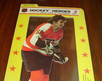 1975 Hockey Heroes Stand-Up Bobby Clarke in Original issue Plastic - MINT!