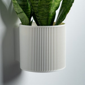 Wall Planter, 6 Color Options The Heywood White
