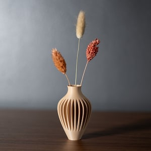 Mini Magnetic Vase No. 2