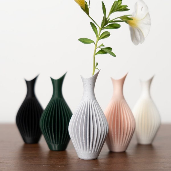 Mini Magnetic Vase No. 1