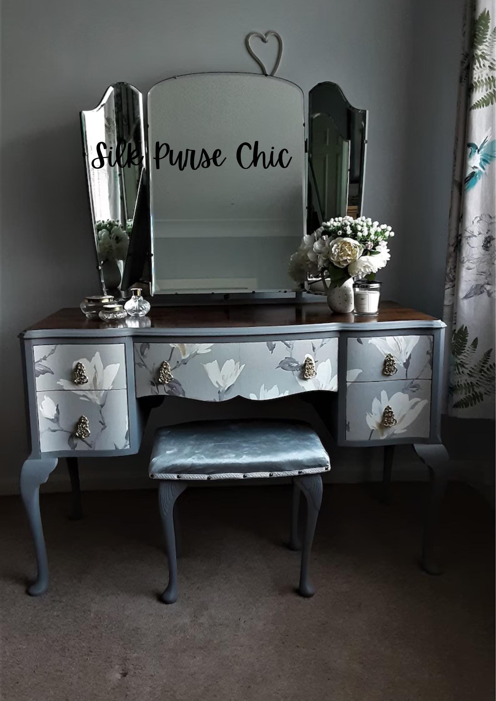 Queen Anne Style Dressing Table, Mirrors and UK