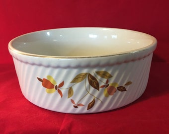 Vintage Halls Superior Quality Kitchenware Autumn Leaf Print 8” Casserole Bowl