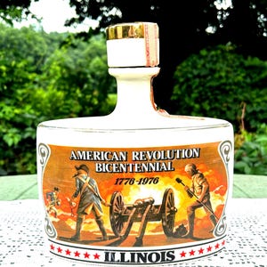 Vintage 1976 Early Times American Revolution Bicentennial 1776-1976 Whiskey Bottle Illinois  Empty