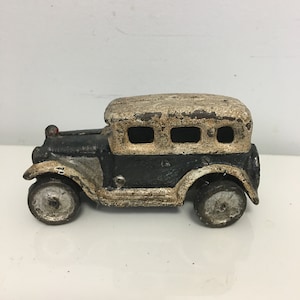 Antike Gusseisen-Limousine / Fahrzeug aus den 1930er Jahren