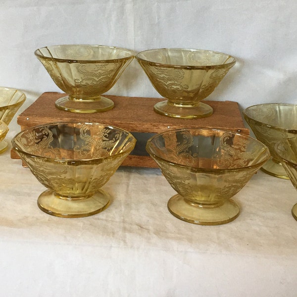 Lot of 8 Sherbet Dishes Depression Federal Glass Yellow Amber MADRID Pattern
