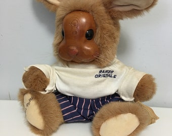 Robert Raikes Bessie 1997 Easter Edition Signed Rabbit 