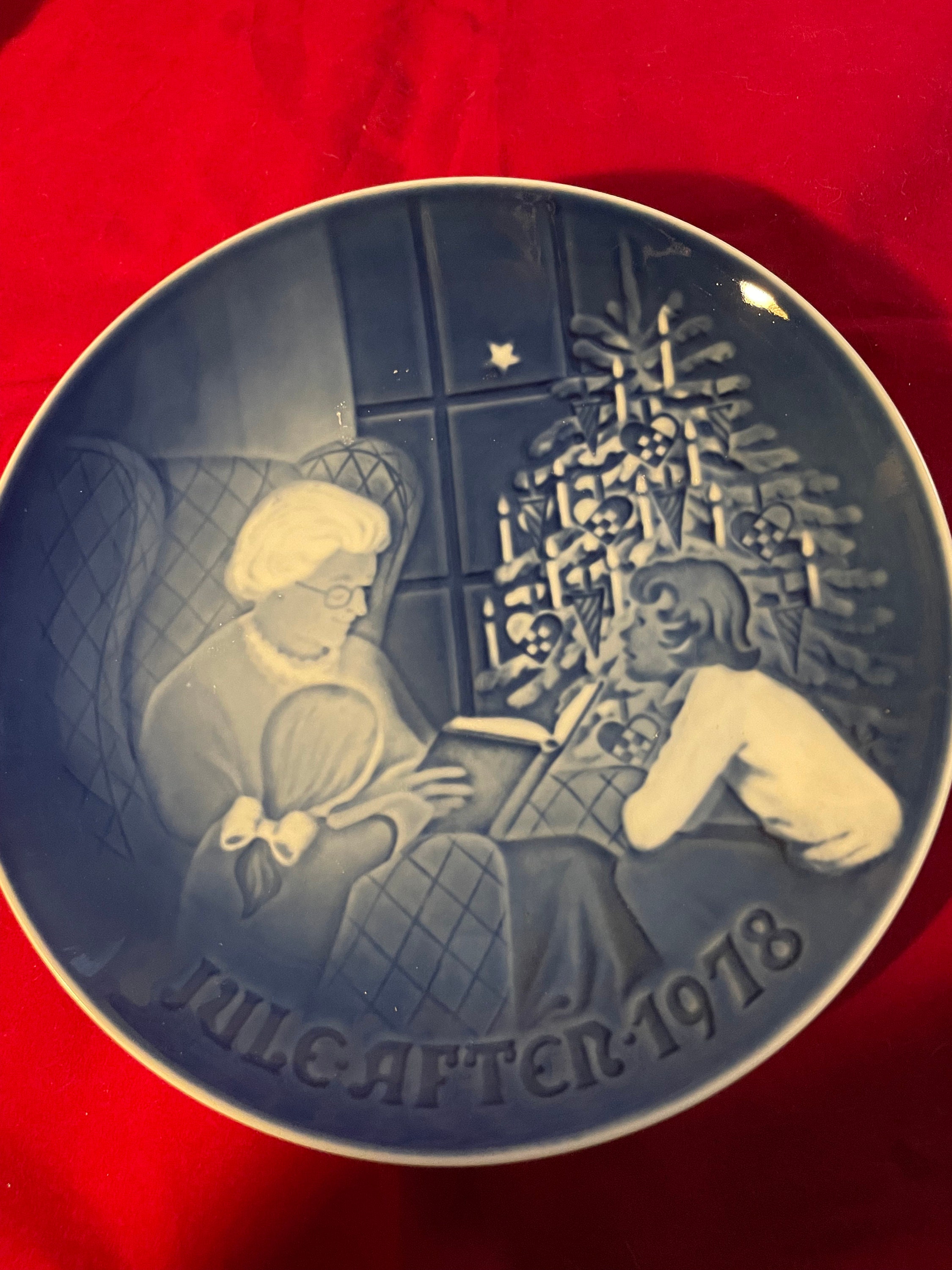 1978年 ロイヤルコペンハーゲン B&G「クリスマスの物語」コバルト