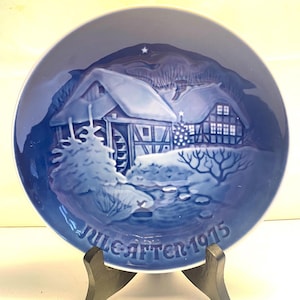 Danish Bing Grondahl 1975 Christmas Plate Copenhagen Porcelain B&G Plate Blue White Christmas Plate Limited Edition Collectible