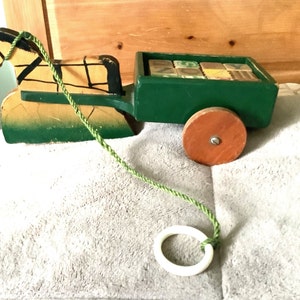 Vintage  Handcrafted Wood Folk Art Horse and Cart Pully Toy Carrying Wood  Blocks