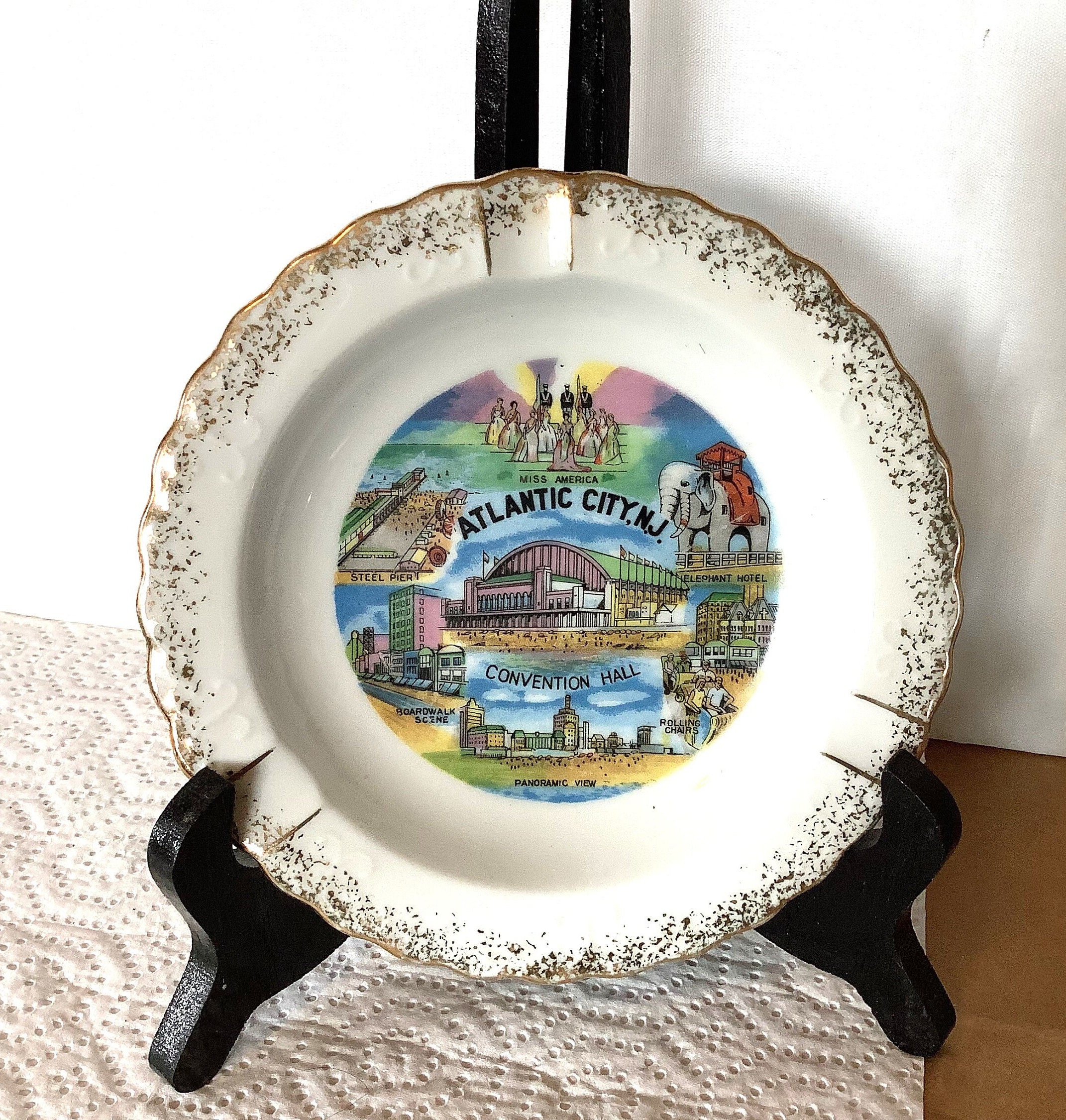 Vintage 1950s Mid Century New Jersey Ceramic Souvenir 6 Inch Ash