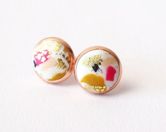 boucles d'oreille cuivré or rose avec motif terrazzo coloré