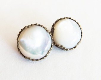 Luminous genuine mother of pearl earrings