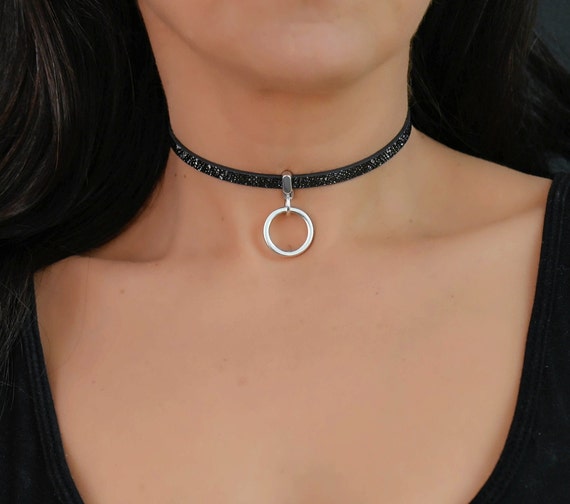 Day Collar Discret, BDSM Halsband, Slave Collar, BDSM Day Collar, Discret  Day Collar, Submissive Day Collar, O Ring Collar, Collar fr Frauen -  Etsy.de