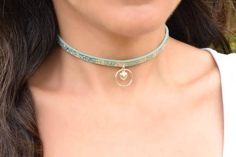 Discreet bondage collar photo 374