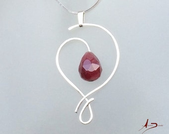 Heart Silver Garnet Jade Pendant      /       Corazón Plata Jade Granate Colgante