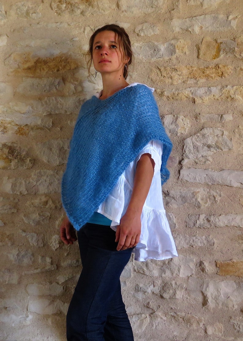 ponchos chauffes épaules-laine mohair produite et tricotée en Bourgogne, couleurs au choix poncho urbainLa Fée Mohair image 1