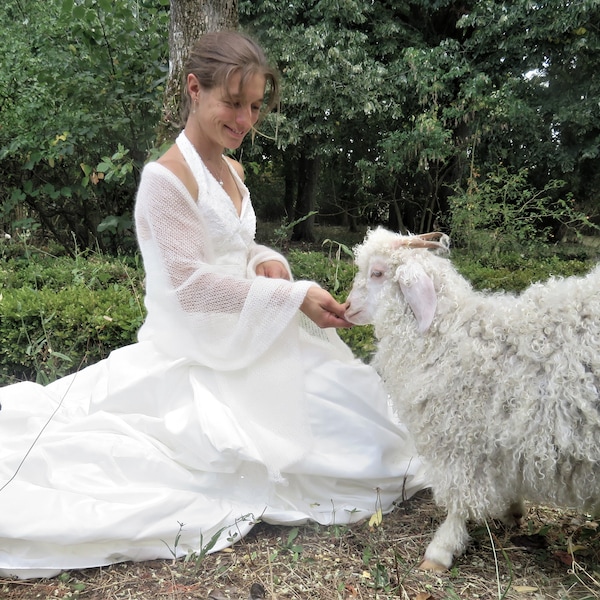 große Hochzeitsstola – hergestellt und gestrickt aus Mohairwolle, hergestellt in Burgund, [feine Stola] La Fée Mohair