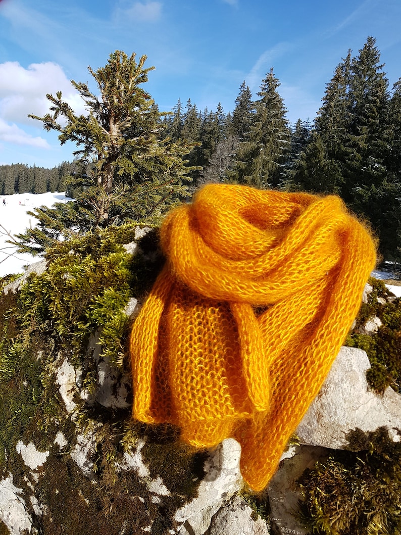 écharpes douces chaudes et légères laine mohair produite et tricotée en Bourgogne, couleurs au choix écharpe thera La Fée Mohair image 1