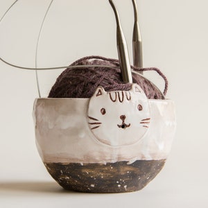 Cat Yarn Holder