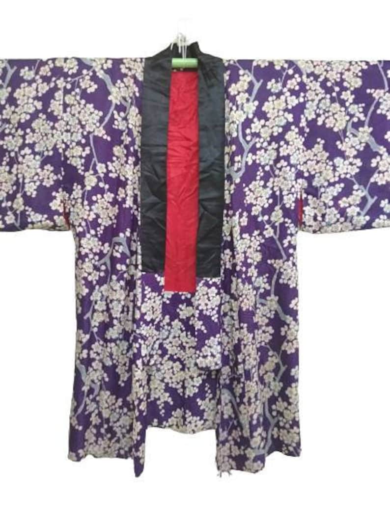 FREE SHIPPING! Vintage Kimono Haori Yukata Japanese Traditional Flower Motif Nice design in Purple Colour