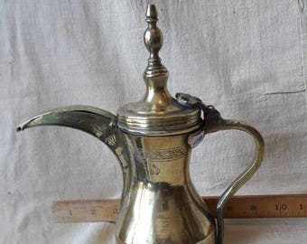 Dallah Bedouin Arabic Oriental coffeepot vintage brass from the Middle East
