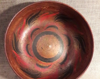 Large Russian wooden bowl, hand turned, antique from ca 1900, decorated by hand in traditional Russian folklore style.