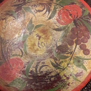 Vintage Russian wooden box and lid, made of birch