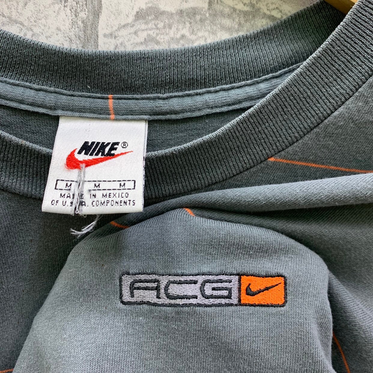 Vintage Nike Acg Stripe Embroidery Small Logo T-shirts