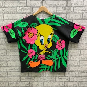 RARE Vintage 90s Alloverprint Tweety Animated Cartoon Funny Comedy Colourful T-shirts