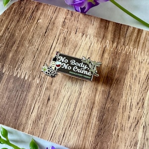 Italian food enamel pin