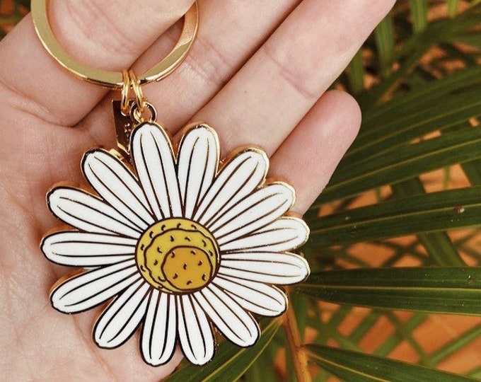 Daisy Keychain Flower Keychain Gold Keyring New Home Gift House