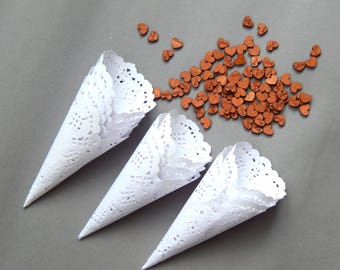Confetti cones. Small Toss Cones.Wedding petal cones Confetti,Wedding cones,Paper Cones,Wedding Paper Cones,Petal Toss Cones