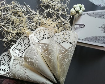 50 Wedding Confetti Cones. Cones for Confetti. Wedding petal cones Confetti,Wedding cones,Paper Cones,Vintage wedding,lace paper
