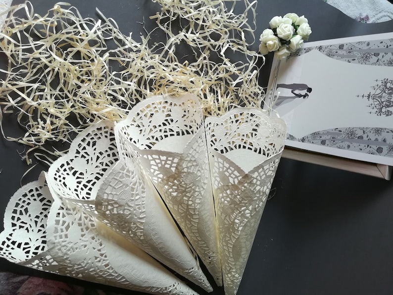 50 Wedding Confetti Cones. Cones for Confetti. Wedding petal cones Confetti,Wedding cones,Paper Cones,Vintage wedding,lace paper image 1