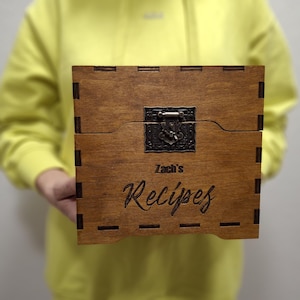 Recipe box Recipe storage Engraved recipe box Custom recipe holder Family recipe box Recipe card dividers 4x6 recipe box Recipe card holder