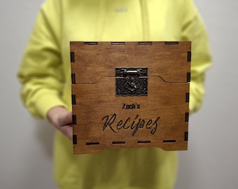 Scatola per ricette Contenitore per ricette Scatola per ricette incisa Porta ricette personalizzato Scatola per ricette per famiglie Divisori per schede di ricette Scatola per ricette 4x6 Porta schede di ricette