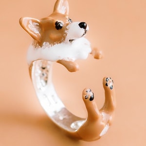 Corgie Ring 925 silver dog ring - carved silver - - dog lover - - dog lover - enameled - My Silver pet ring dog hug : Corgi